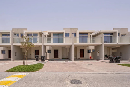 3 Bedrooms Villa in Albizia