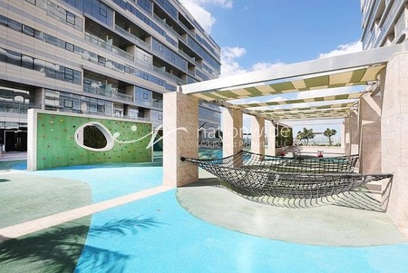 Womderful and Spacious Unit w/ Expansive Balcony