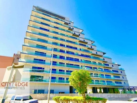 Luxurious 1 BR | Great Modern Finishes