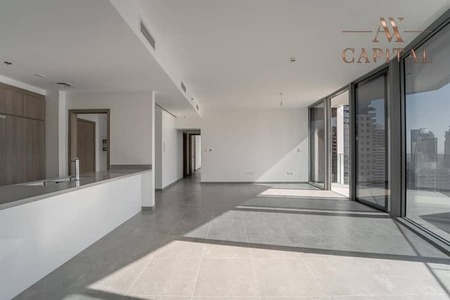 Must See Unit | New Tower | Szr View