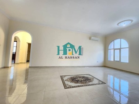 Extra Big Size 3Bhk Ground Floor with Big Kitchen Laundry Area in Family Villa