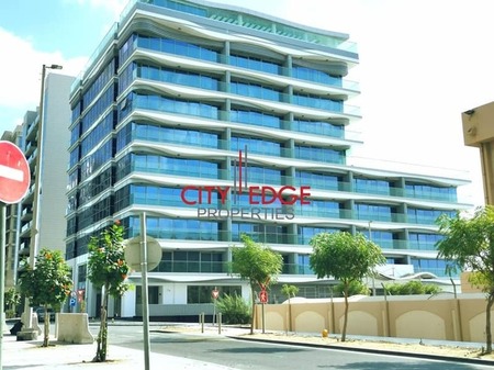 1 Month Free | Luxurious Unit In Prime Location