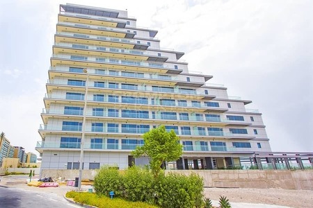 Luxurious Living | Balcony | Available Now