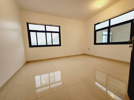 Very Nice offer 3BR+Majlis With Maidroom Near Park