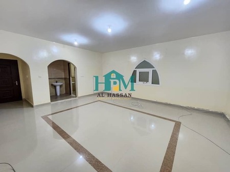 Outstanding Extra Big Size 3Bhk Separate Big Kitchen 1st Floor Near Makani Mall