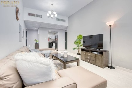 Spacious Balcony/ 4 bedroom en-suite bathrooms/Vacant