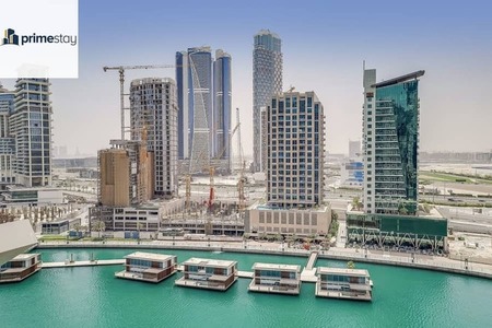 Modern and Spacious 1BR with Canal View