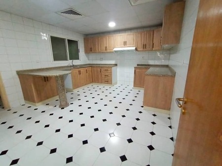 Chiller Free Hugh 4Bhk Apartment Very close Metro