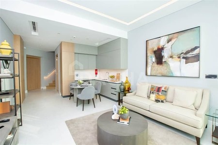 Stylish Duplex / Furnished / Vacant