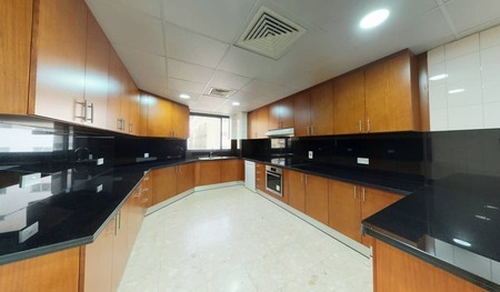 ▪︎No Commission▪︎Huge 4Bedroom Hall▪︎Premium Layout▪︎Maids Room▪︎2 Car Parkings▪︎All Facilities Available