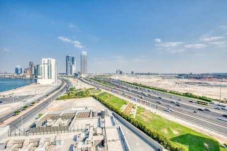 Spacious Apartment| Canal & Burj Khalifa View | Ready To Move In |
