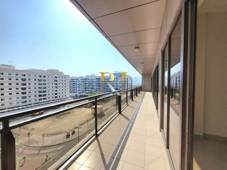 Commission Free-4BHK With Rich Amenities-At Good Location-Lavish Finishing