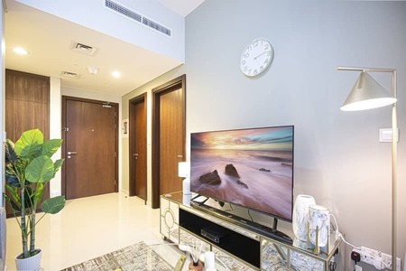High Floor l Canal Views l Bills Included