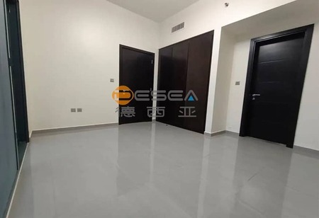 Unfurnished | Vacant | Multiples Cheques