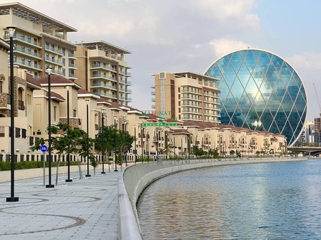 NO COMMISSION. . !!!||LUXURY LIVING 2 BEDROOM APARTMENT || SEA AND CANAL VIEW BALCONY