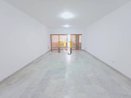 Chiller free-Prime Location-Family Building-Luxury Apartment-Very Close to Metro. . .