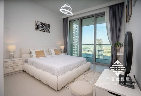 Creek and Park View | High Floor | All Bills Included